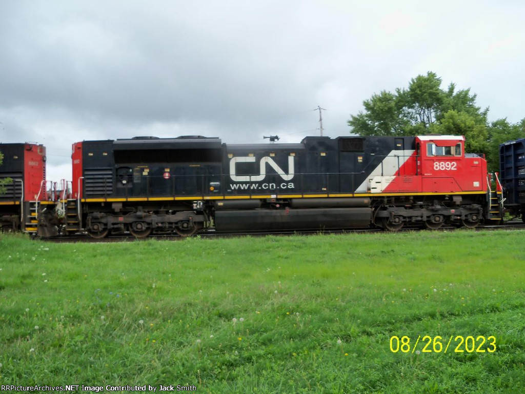 CN 8892